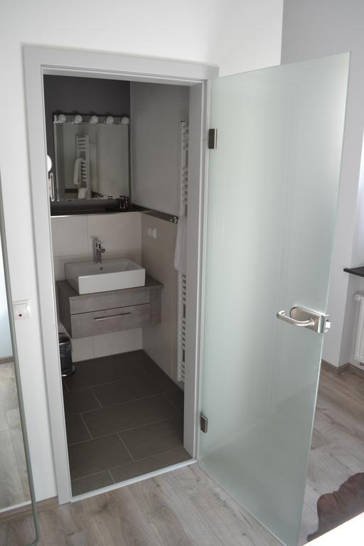Boutique-Hotel "Stilvoll" Andernach Zimmer foto